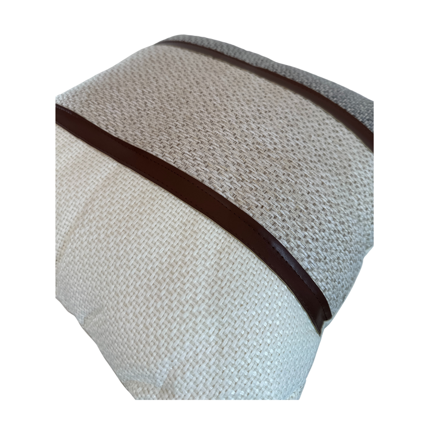 Cojín Decorativo de 42x42 cm con Texturas y Detalles en Cuerina: Comodidad y Estilo para tu Hogar