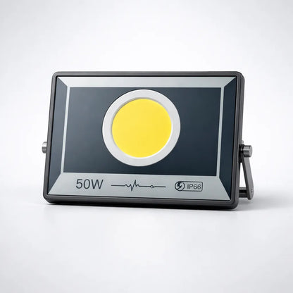 Foco LED de exterior resistente al agua 50W – detalle de terminaciones